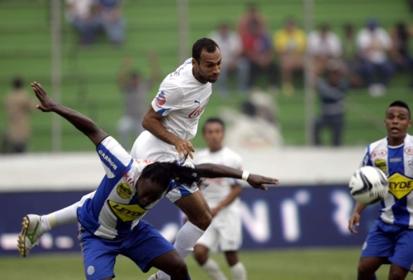 Olimpia deja atrás al Victoria y se cita con el Marathón en la final