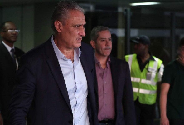 Frío recibimiento a la Selección de Brasil tras fracasar en el Mundial