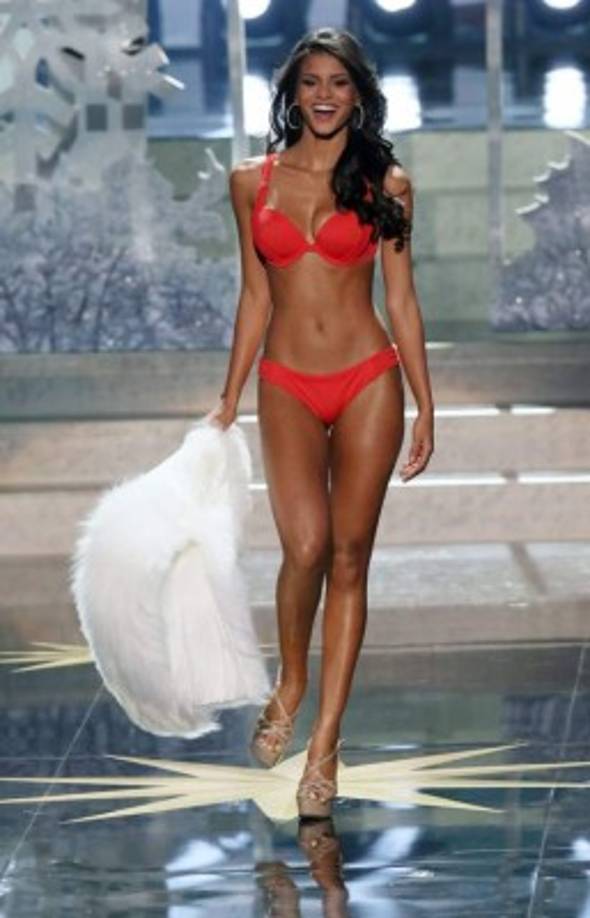 'Las mujeres de mi vida', publicaba Ronaldinho en su cuenta de Twitter hace un tiempo junto a un collage en el que aparecían fotos de su hermana, su madre y la modelo Jackeline Oliveira.