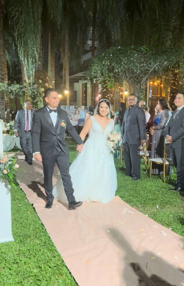 En fotos: José González y Emy Aguilar celebran su unión matrimonial