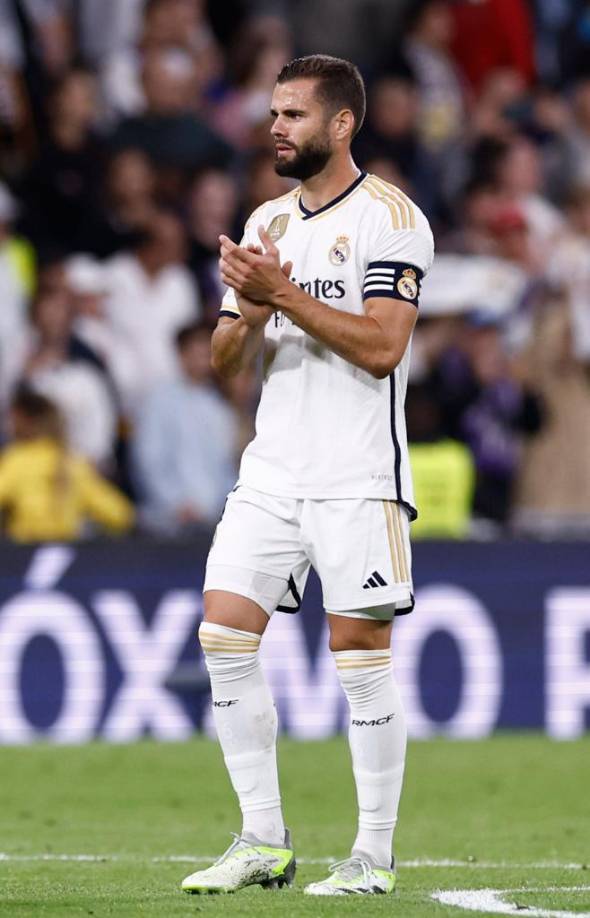 Defensa central: Nacho, el futbolista español es otro de los titulares en el estreno en Champions.