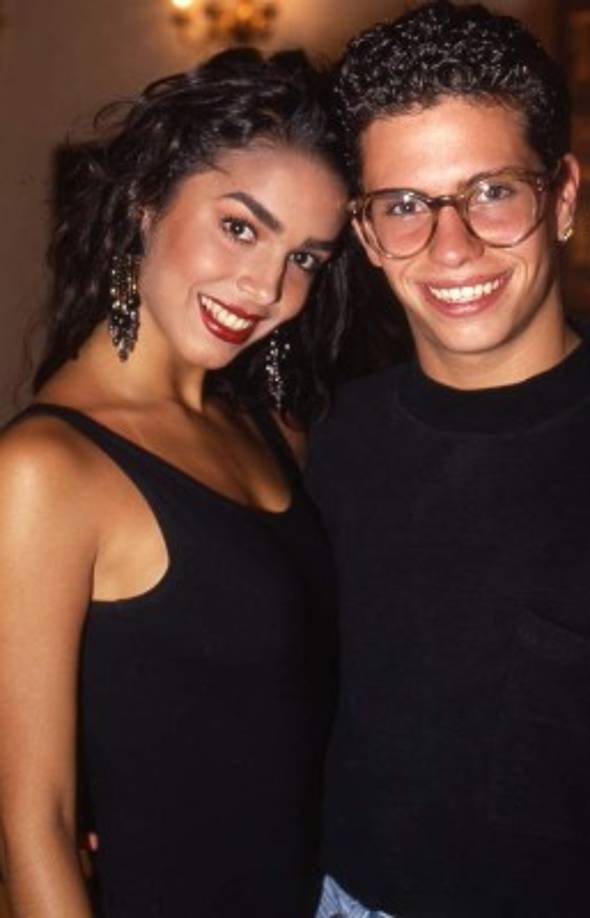 En 1988 asistió a un casting para integrarse al grupo infantil musical Timbiriche , que surgió en la década del ochenta para competir con su par español Parchís. En él participó junto a Thalia, Paulina Rubio, Diego Schoening, entre otros artistas. A Biby y a Diego se les vinculo sentimental. La relación duró un año.