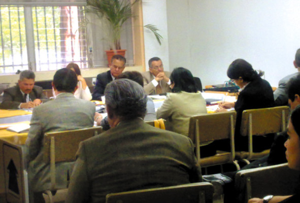 Aprueban títulos a los 29 egresados de la Católica