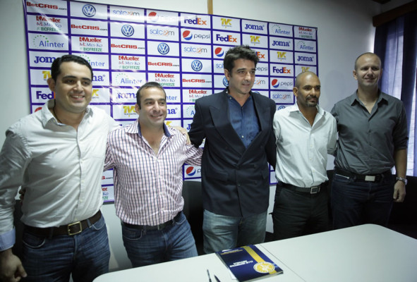 Diego Vásquez, presentado como nuevo entrenador del Motagua