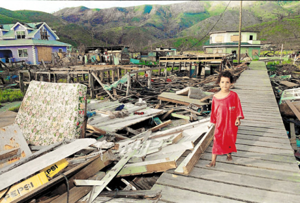 La isla Guanaja aún no se recupera