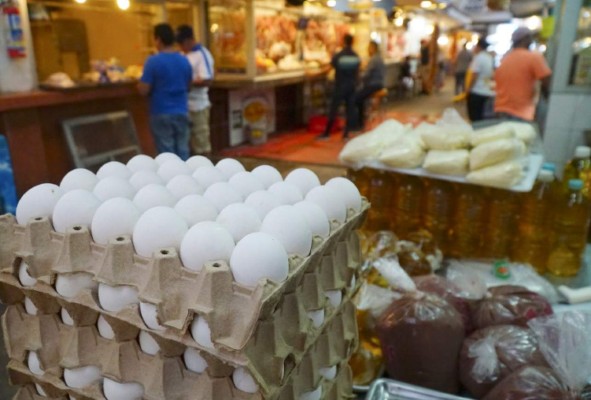 Sube L5 el cartón de huevos en mercados