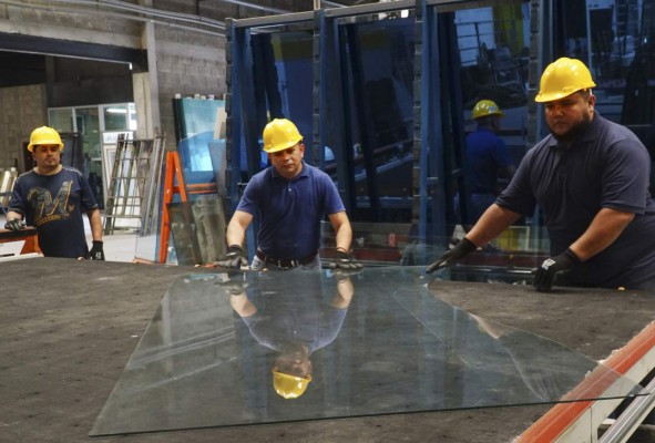 Industria hondureña del vidrio gana terreno en CA y el Caribe