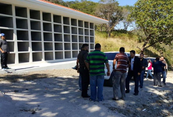 Honduras inaugura el primer cementerio humanitario de Centroamérica