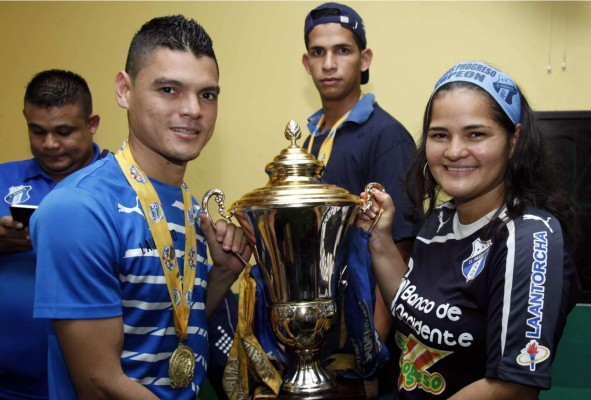 Luis Alvarado es capitán y licenciado porque el fútbol lo salvó