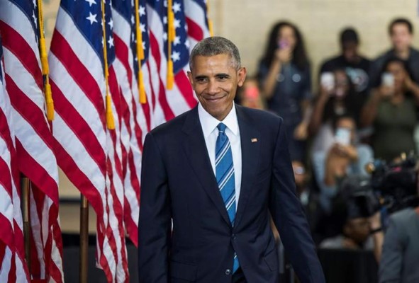 Obama llama a proteger la democracia en el último discurso semanal de su mandato