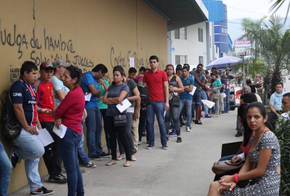 Unas 1,000 personas solicitan antecedentes penales cada día