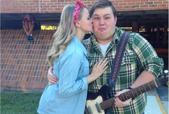 Joven responde a los que se burlan de su novio