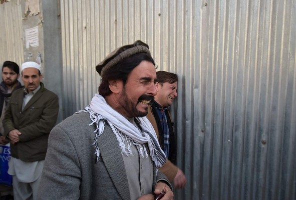 Más de 30 muertos en el ataque a un hospital militar en Kabul