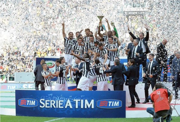 Juventus pone el broche de oro a la temporada y supera los 100 puntos