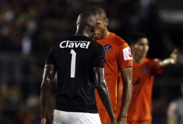 VIDEO: La pelea entre Pastor Martínez y Eddie Hernández