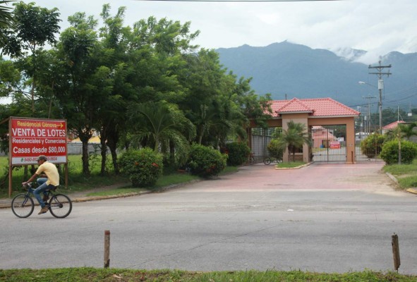 En auge urbanizaciones en el sector este de La Ceiba