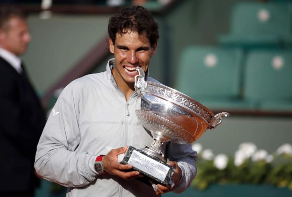 Nadal remonta a Djokovic y levanta su noveno Roland Garros
