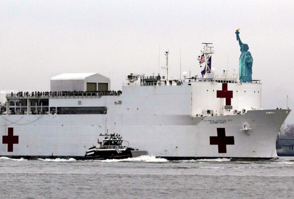 Miembro de tripulación del buque médico en Nueva York contagiado con coronavirus