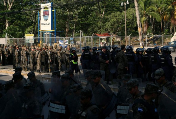 Estudiantes de Odontología con clases teóricas no perderán el período