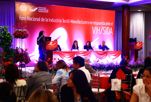 Honduras: Discuten políticas sobre el VIH-sida