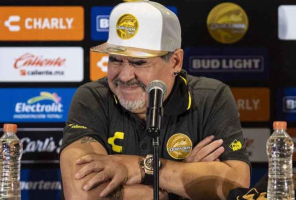 El dardo de Maradona a Centroamérica en su presentación con Dorados