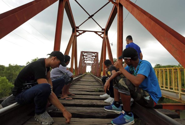 Indocumentados usan trenes cada vez más para ingresar a EEUU desde México