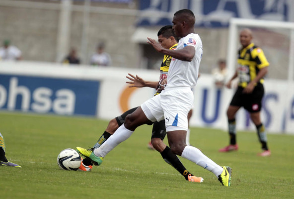 Olimpia se lleva el clásico hondureño y es nuevo líder del torneo