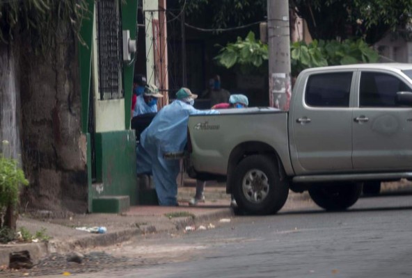 Costa Rica advierte que Nicaragua es el 'principal riesgo sanitario' por pandemia