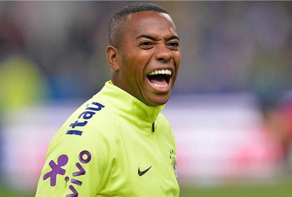 Robinho regresa a Brasil y jugará con el Atlético Mineiro