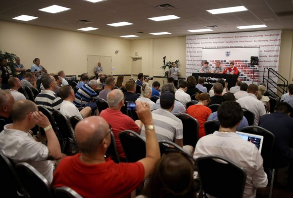 Roy Hodgson: 'No espero a una Honduras fácil'