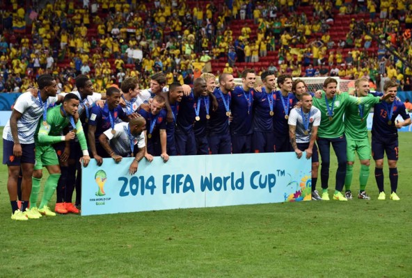 Holanda le remueve las heridas a Brasil y queda tercera del Mundial