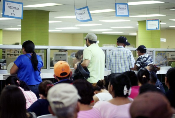 En oficinas de la DEI continuarán trámites vehiculares a partir del lunes