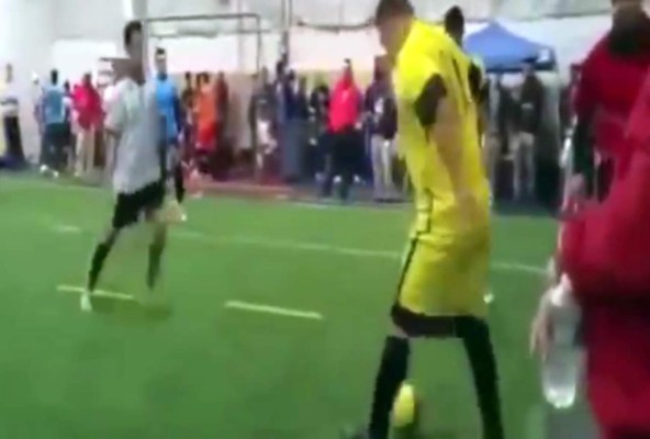 VIDEO: Ronaldo humilla a un rival a sus 39 años con espectacular caño