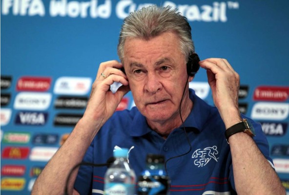 Hitzfeld: 'Estoy convencido de que seguiremos en la Copa'