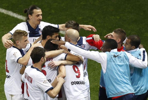 El PSG da otro paso hacia el título tras vencer al Niza con un autogol