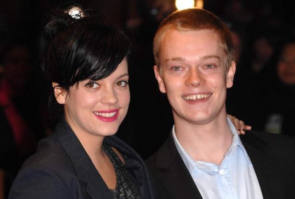 Lily Allen rechaza 'incesto' en serie televisiva