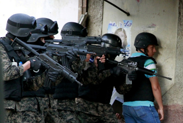 Diputados a sesión para blindar la Policía Militar