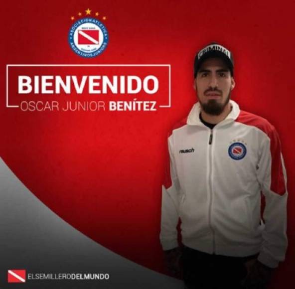 Argentinos Juniors presenta a Óscar Benítez, delantero de 25 años cedido por el Benfica.
