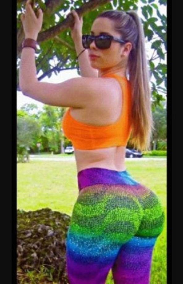 La cubana guardaba dos pastillas de éxtasis en uno de los compartimentos del vehículo.