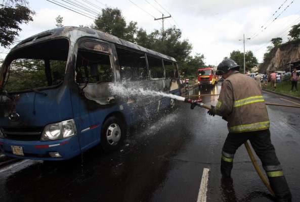 Denuncian 33 muertes en 2014 en ataques a buses en Honduras