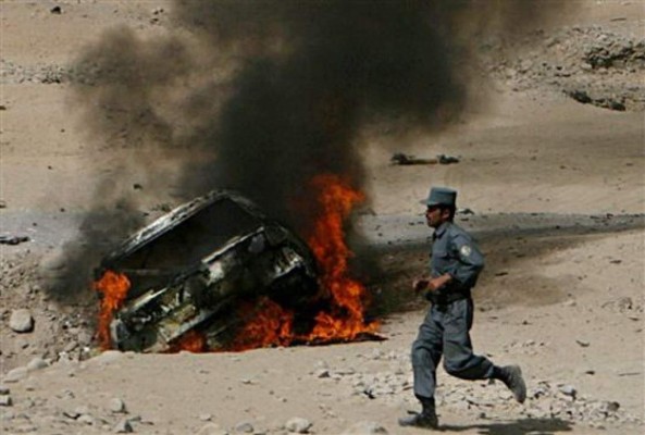 Mueren 83 personas en ataques en Afganistán