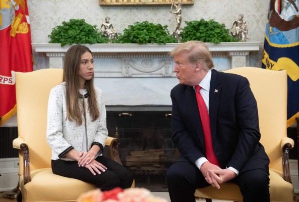 Pence recibe a esposa de Guaidó y condena 'provocación' rusa en Venezuela