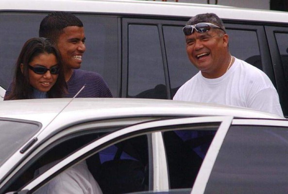 Exfutbolistas hondureños lloran muerte de 'El Macho' Figueroa: 'Estamos devastados'