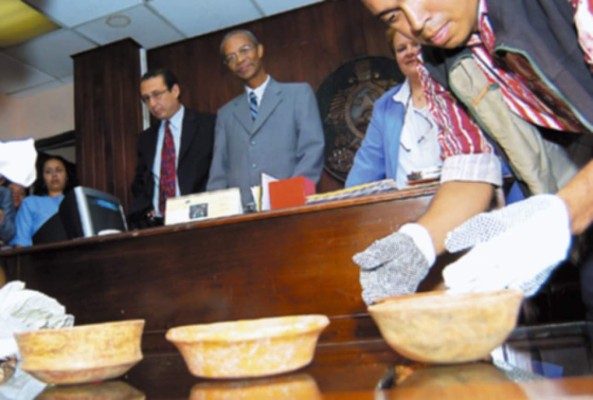 Devuelven riqueza arqueológica