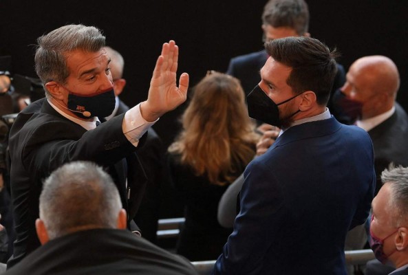 ¿Renovará? Laporta se pronuncia sobre el futuro de Messi en Barcelona