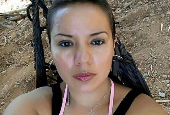 Joven madre necesita ayuda para un examen