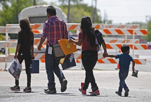 EEUU ha separado a ocho mil familias de inmigrantes desde 2017, denuncia AI
