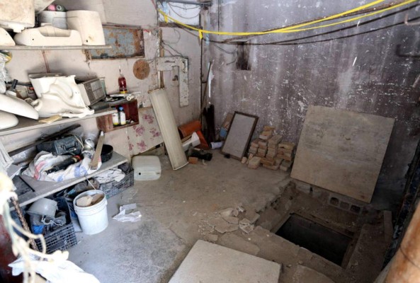 México: Hallan túnel en penal que ocultaba tequila, drogas y una mesa de tortura