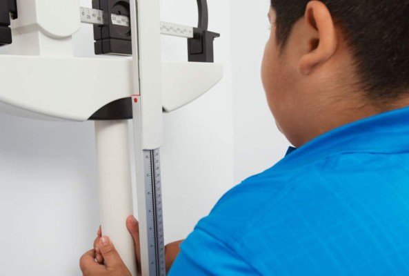 ¿Cambios corporales señal de una pubertad 'precoz'?