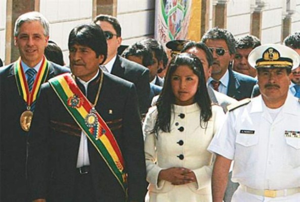 Hija de Evo Morales suena como sucesora